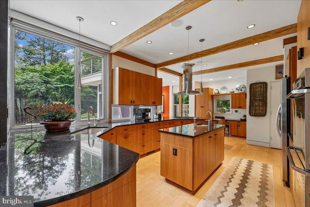 1212 WOODSIDE PKWY, Silver Spring, MD 20910