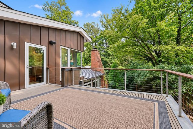 1212 WOODSIDE PKWY, Silver Spring, MD 20910