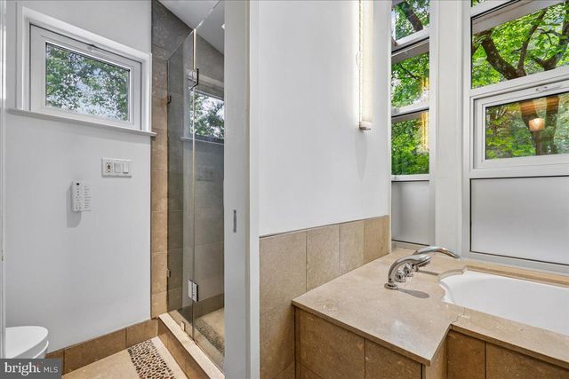 1212 WOODSIDE PKWY, Silver Spring, MD 20910