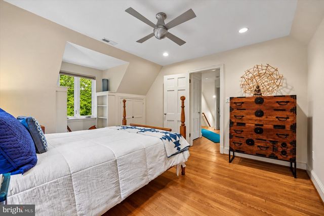 1212 WOODSIDE PKWY, Silver Spring, MD 20910