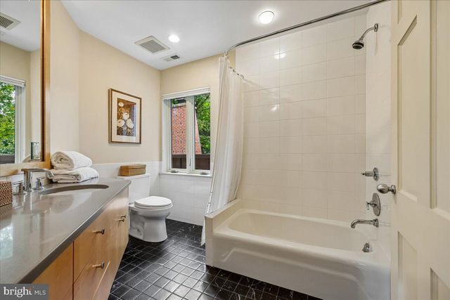 1212 WOODSIDE PKWY, Silver Spring, MD 20910
