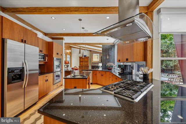 1212 WOODSIDE PKWY, Silver Spring, MD 20910