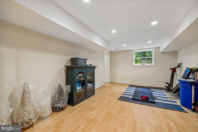 1212 WOODSIDE PKWY, Silver Spring, MD 20910