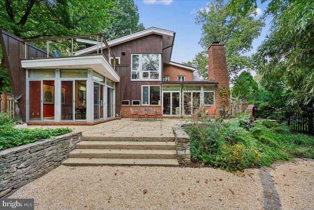 1212 WOODSIDE PKWY, Silver Spring, MD 20910