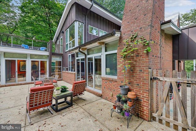 1212 WOODSIDE PKWY, Silver Spring, MD 20910