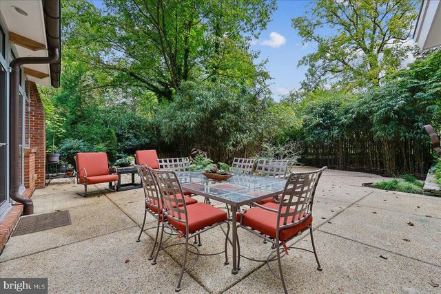 1212 WOODSIDE PKWY, Silver Spring, MD 20910