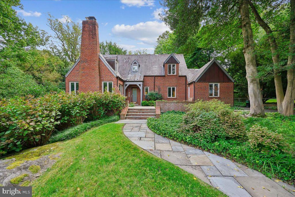 1212 WOODSIDE PKWY, Silver Spring, MD 20910
