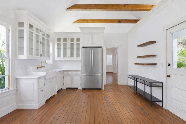 316 N LAKEVIEW DRIVE, Lake Helen, FL 32744