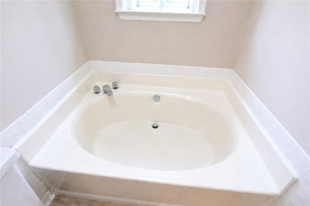 500 Clear Lake Lane, Suwanee, GA 30024