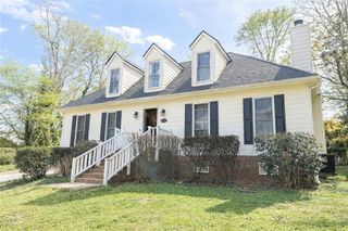 500 Clear Lake Lane, Suwanee, GA 30024