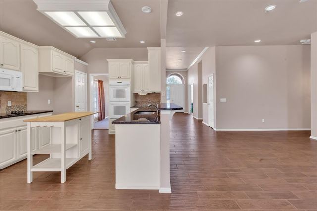 11717 Skyway Avenue, Oklahoma City, OK 73162