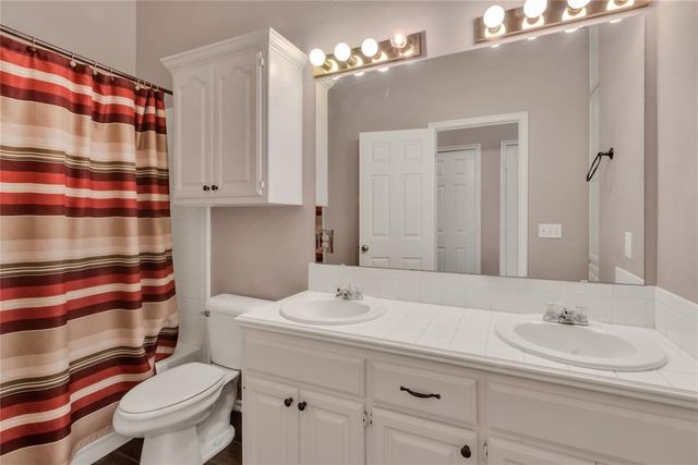 11717 Skyway Avenue, Oklahoma City, OK 73162