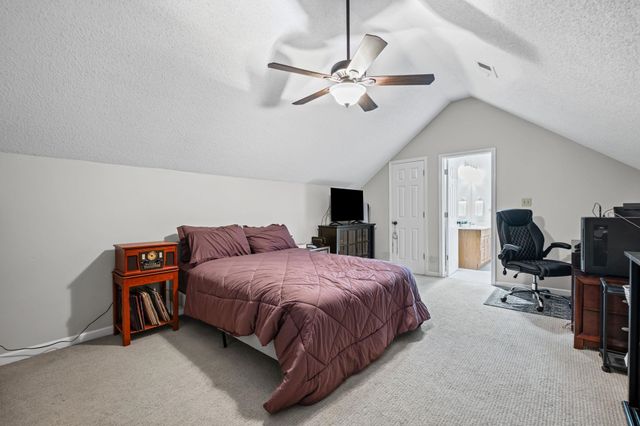7661 SHADOW GLEN LN, Bartlett, TN 38002