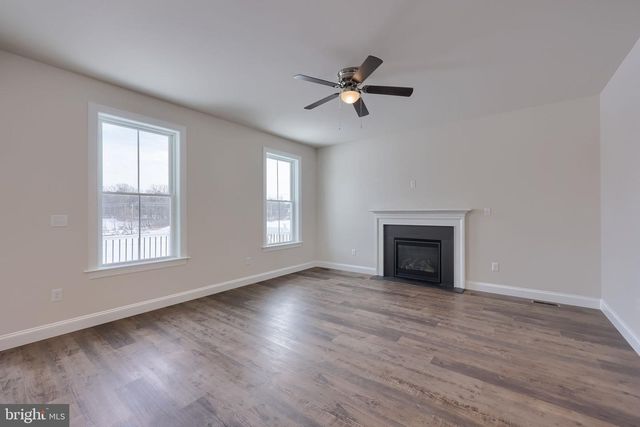 3847 COUNTRY DR, Dover, PA 17315