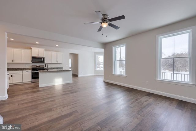 3847 COUNTRY DR, Dover, PA 17315