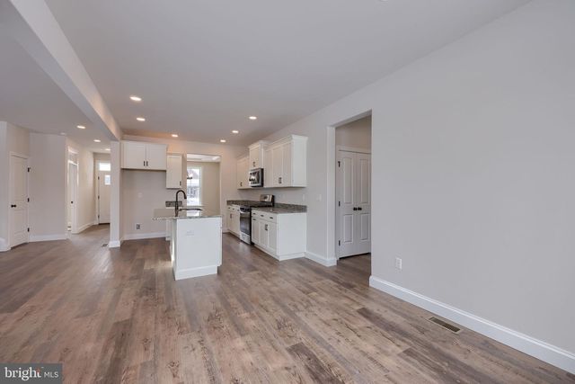 3847 COUNTRY DR, Dover, PA 17315