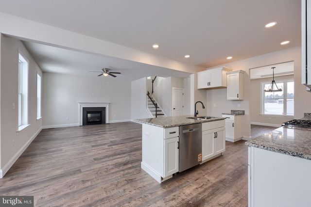 3847 COUNTRY DR, Dover, PA 17315