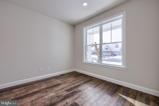 3847 COUNTRY DR, Dover, PA 17315