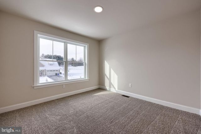 3847 COUNTRY DR, Dover, PA 17315