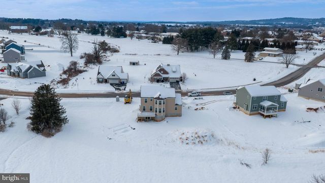 3847 COUNTRY DR, Dover, PA 17315