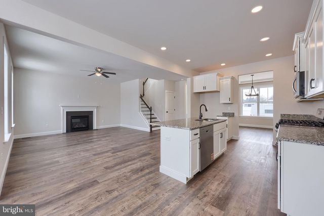 3847 COUNTRY DR, Dover, PA 17315