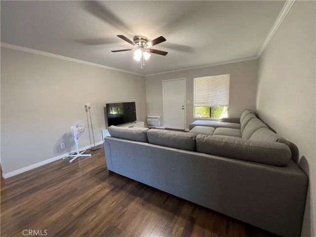 247 Streamwood, Irvine, CA 92620
