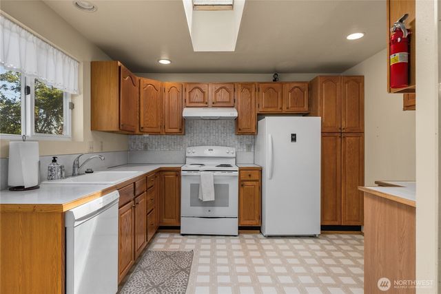 3615 191st Place SW, Lynnwood, WA 98036