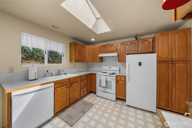 3615 191st Place SW, Lynnwood, WA 98036