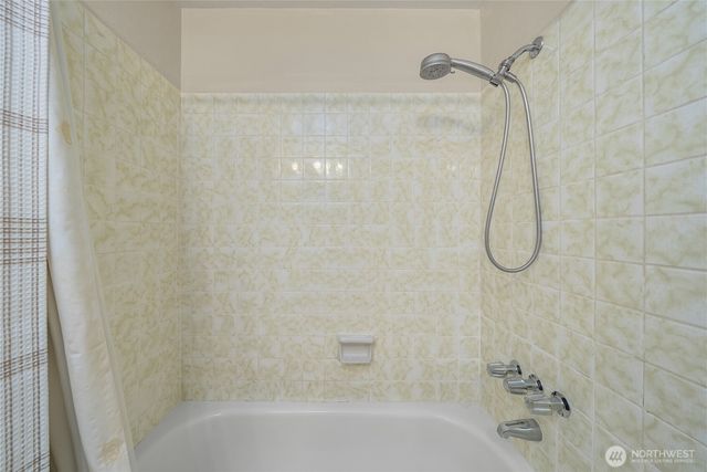 3615 191st Place SW, Lynnwood, WA 98036