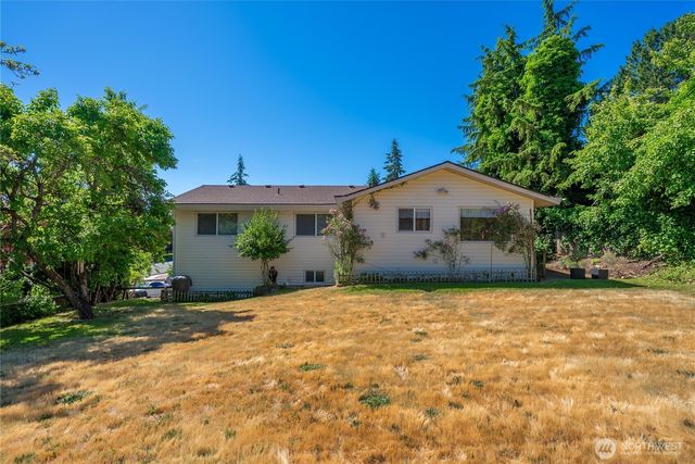 3615 191st Place SW, Lynnwood, WA 98036