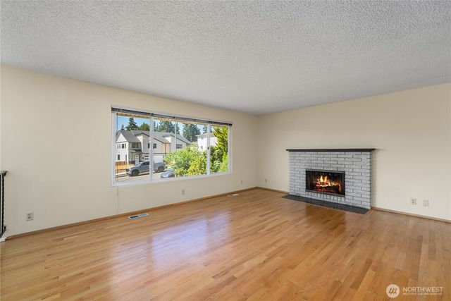 3615 191st Place SW, Lynnwood, WA 98036