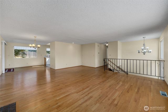 3615 191st Place SW, Lynnwood, WA 98036