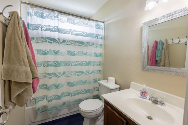 6121 Los Cielos BLVD, Del Valle, TX 78617