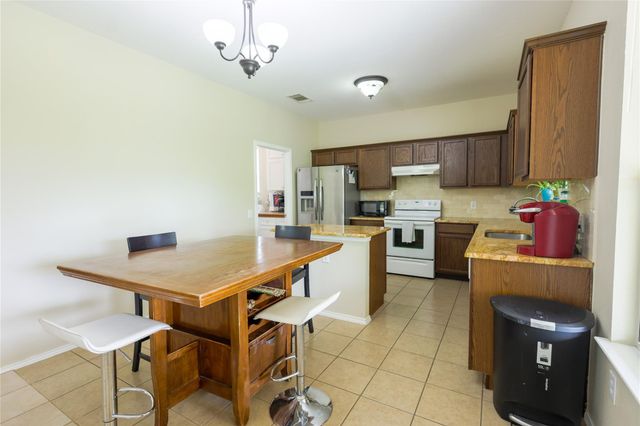 6121 Los Cielos BLVD, Del Valle, TX 78617