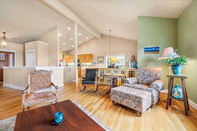 3130 N W Colonial Drive, Bend, OR 97703