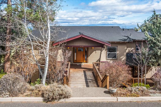 3130 N W Colonial Drive, Bend, OR 97703