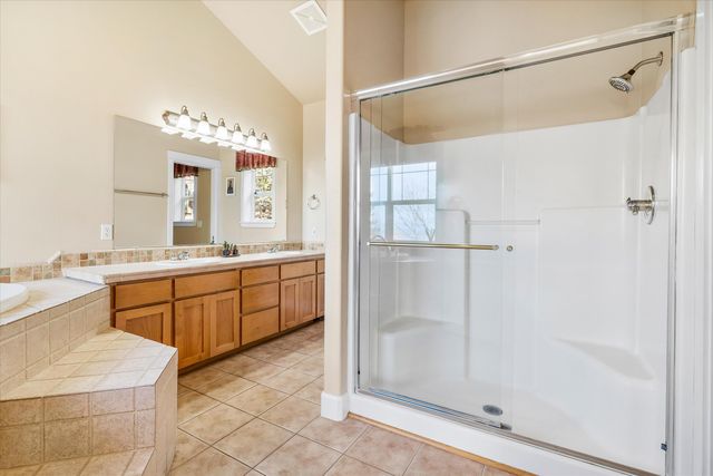 3130 N W Colonial Drive, Bend, OR 97703