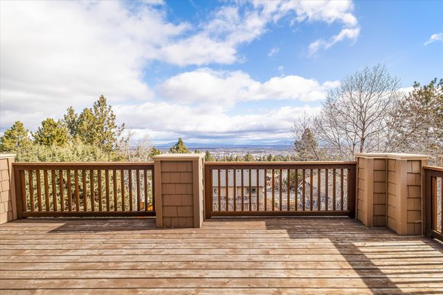 3130 N W Colonial Drive, Bend, OR 97703