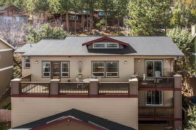 3130 N W Colonial Drive, Bend, OR 97703