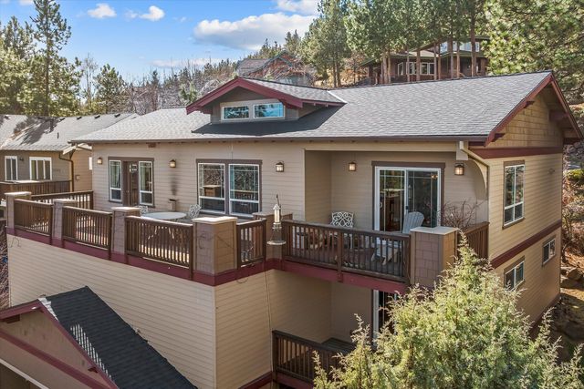 3130 N W Colonial Drive, Bend, OR 97703
