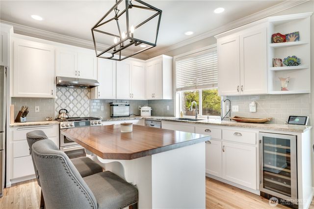 18306 92nd Avenue E, Puyallup, WA 98375