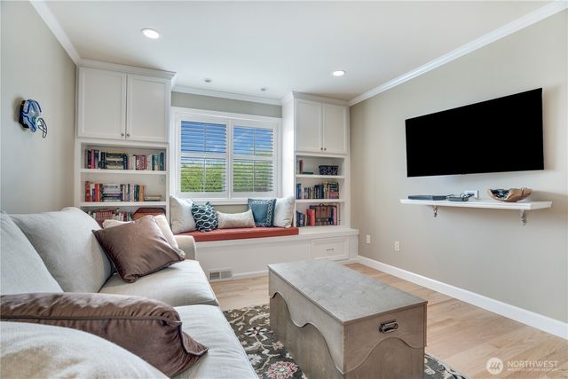 18306 92nd Avenue E, Puyallup, WA 98375