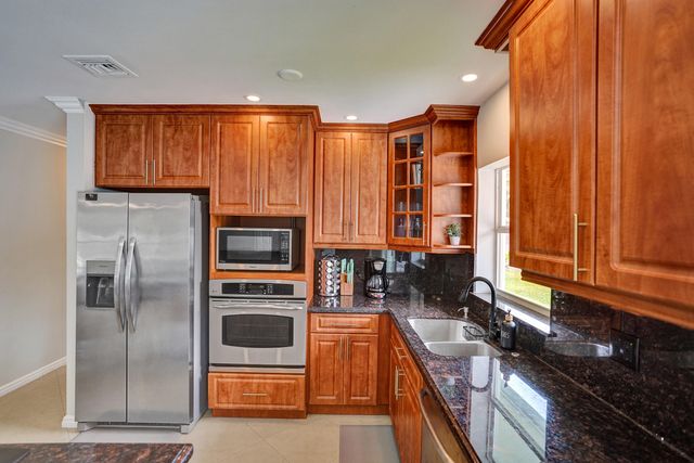 538 Ibis Drive, Delray Beach, FL 33444