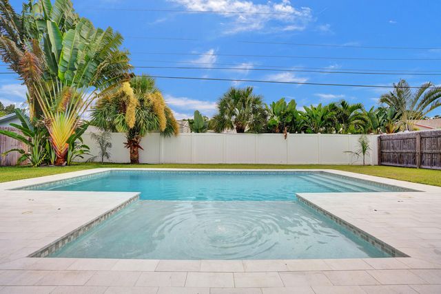 538 Ibis Drive, Delray Beach, FL 33444