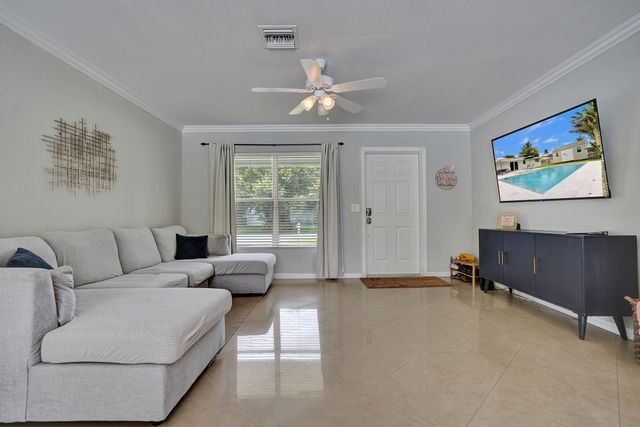 538 Ibis Drive, Delray Beach, FL 33444