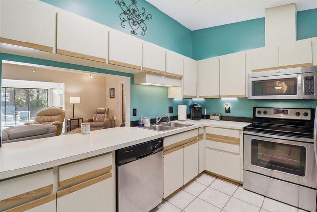 9740 W CRANBERRY STREET, Crystal River, FL 34428