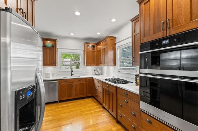 5101 N SEMINOLE AVENUE, Tampa, FL 33603