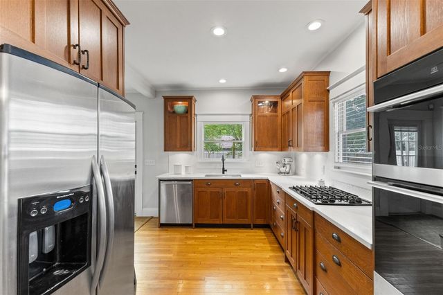 5101 N SEMINOLE AVENUE, Tampa, FL 33603