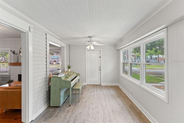 5101 N SEMINOLE AVENUE, Tampa, FL 33603