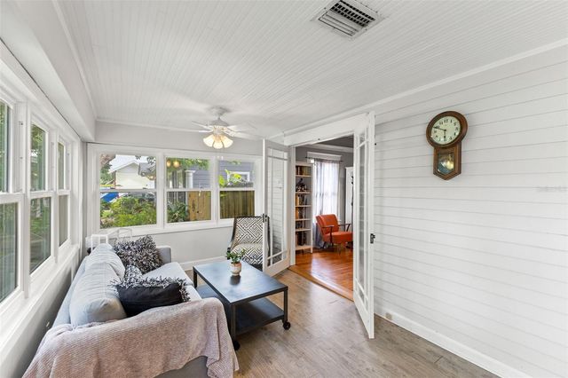 5101 N SEMINOLE AVENUE, Tampa, FL 33603